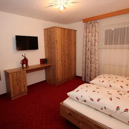 Haus Lydia شقة